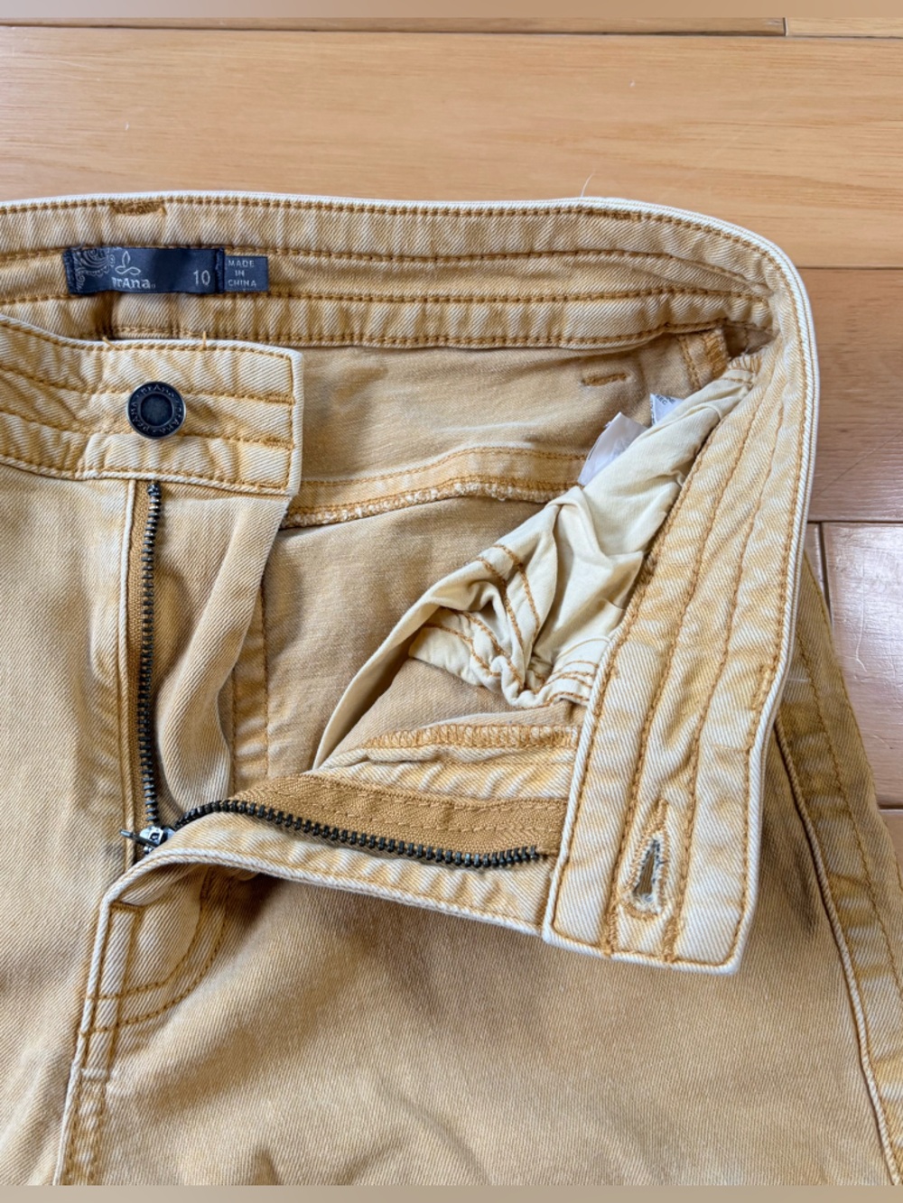 prAna Dollia Ankle Pants Womens Sz 10 Yellow Cargo Mid Rise Stretch Hiking - Picture 8 of 10